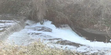 Karsak Deresi’nde şüpheli atık