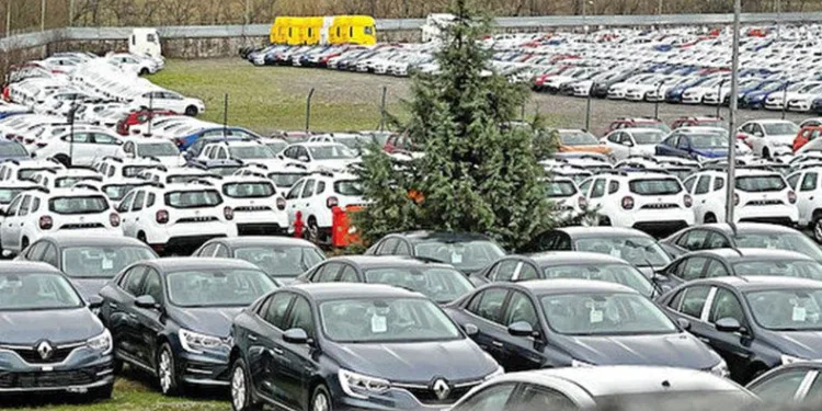 Bakanlıktan sıfır kilometre araç stokçuluğuna inceleme