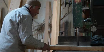 Yarım asırdır ahşaba hayat veriyor