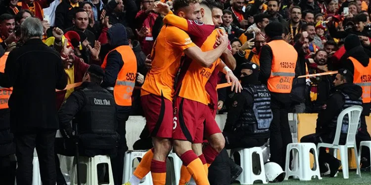 Galatasaray galibiyet serisini 8’e çıkardı