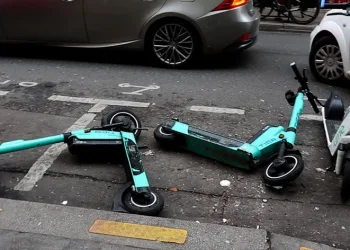 Elektrikli scooterlar için referandum yapılacak