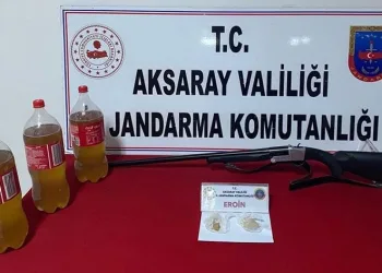 Jandarmadan eş zamanlı uyuşturucu baskını