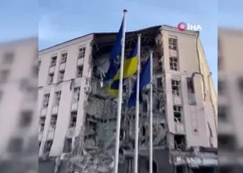 Rusya’dan Kiev’e hava saldırısı