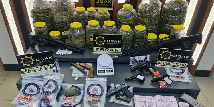 Uşak’taki Kökünü Kurutma operasyonu