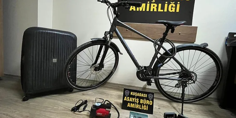 Kuşadası’nda hırsızlar polise yakalandı