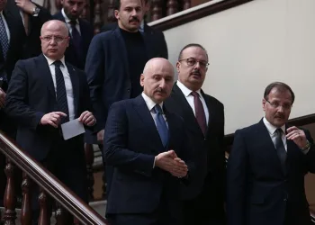 “Hızlı treni 2024 bitmeden hizmetine sunacağız”