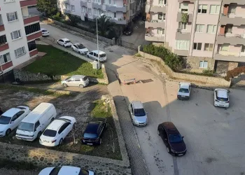 Hırsızlar rögar kapağı bırakmadı