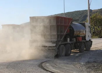 Gemlik’te 25 kilometre yol yapıldı