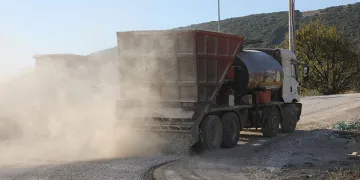 Gemlik’te 25 kilometre yol yapıldı