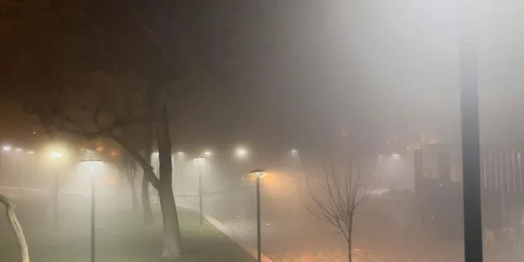 Bursa’da sisli hava etkisini gösterdi