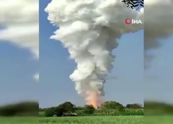 Hava fişek üretim tesisinde yangın