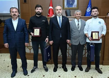 “İz bırakmaya devam edeceğiz”