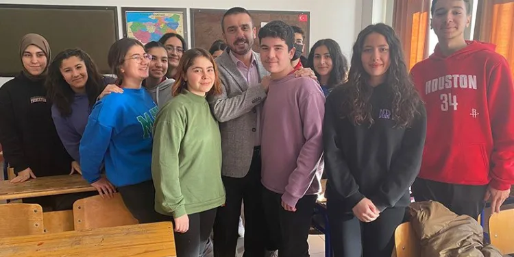Kestel’de öğrencilere büyük destek