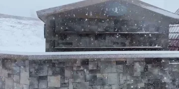 Uludağ’da kar yağışı başladı