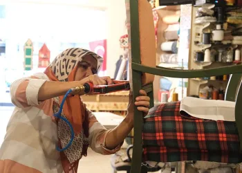Hem üretiyor hem onarıyor