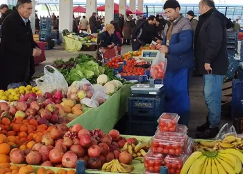Semt pazarlarında fiyatlar düştü