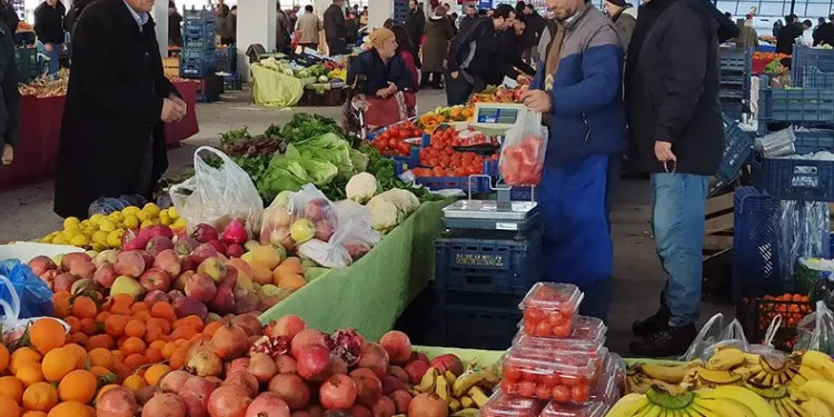 Semt pazarlarında fiyatlar düştü