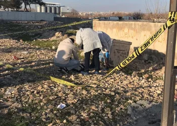 Şanlıurfa’da çöpten bebek çıktı