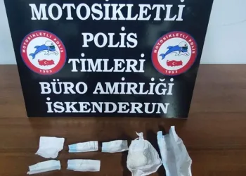 Hatay’da uyuşturucu tacirleri yakalandı