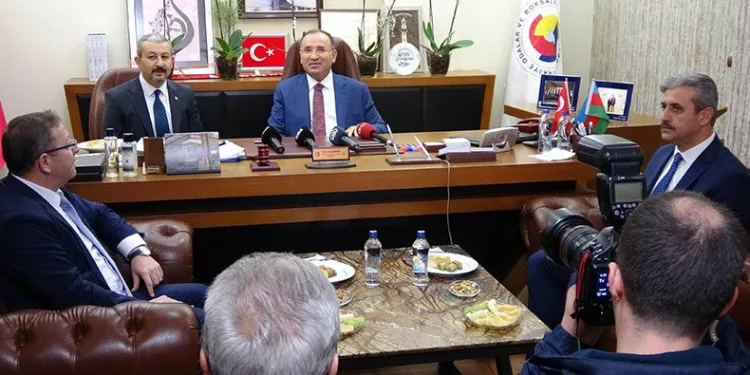 “NATO’ya giriş vizesini Türkiye’den alamazlar”