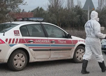 Hayvan gübresinin içinden genç kadın cesedi çıktı