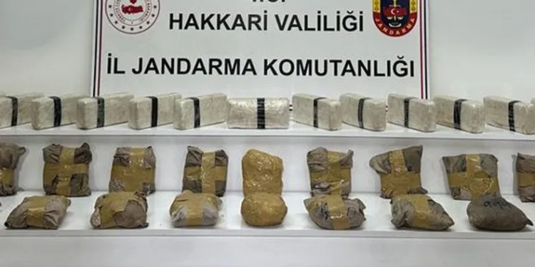 Hakkari’de 56 kilo uyuşturucu ele geçirildi