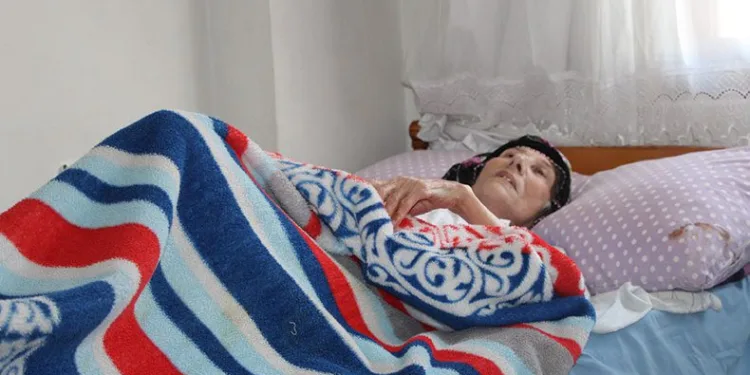 80 yıldır kimliksiz yaşıyor