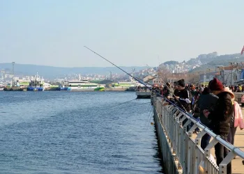Mudanya sahil doldu taştı