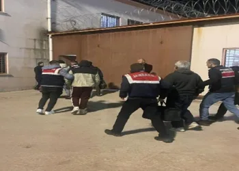 Aranması bulunan 41 şahıs yakalandı