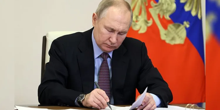 Putin maddi yardım kararnamesini imzaladı