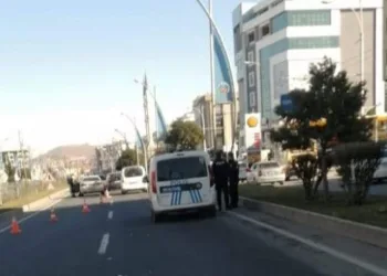 Otomobilin çarptığı çocuk ağır yaralandı