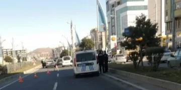 Otomobilin çarptığı çocuk ağır yaralandı