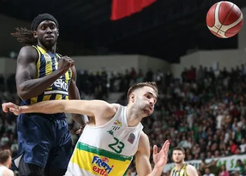  F.E.Bursaspor:84 – Fenerbahçe Beko:100