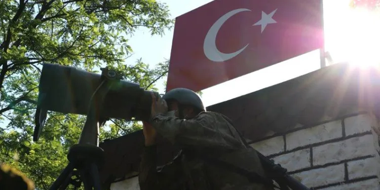Yunanistana kaçmaya çalışan 8 FETÖcü ve 2 PKKlı yakalandı