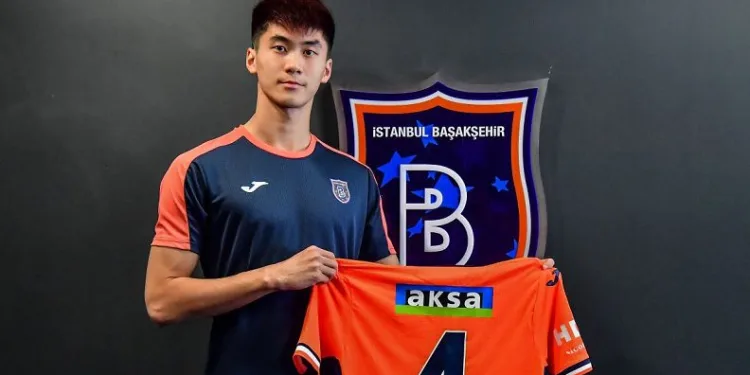 Süper Lig’de ilk defa Çin’li bir futbolcu forma giyecek