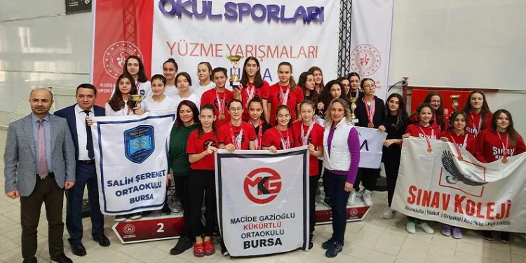 Bursa’da okullar arasında havuzun yıldızları belli oldu
