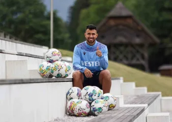 Trabzonspor’lu Trezeguet: “Konferans Ligi’nde kupayı kazanmak hayallerimiz arasında”