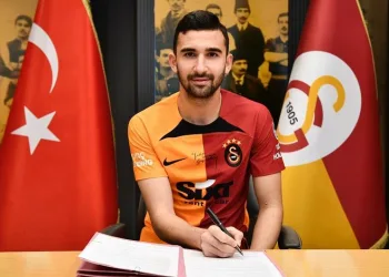 Galatasaray akademiden yetişen Emin Bayram’ın sözleşmesini uzattı