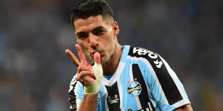 Luis Suarez ilk maçında hat-trick yaptı