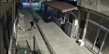 Dükkandaki bağış kutusunu çaldı