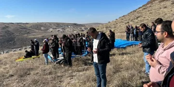 Köylüler kar duasına çıktı