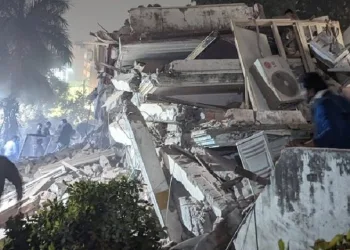 Hindistan’da bina çöktü: 3 ölü