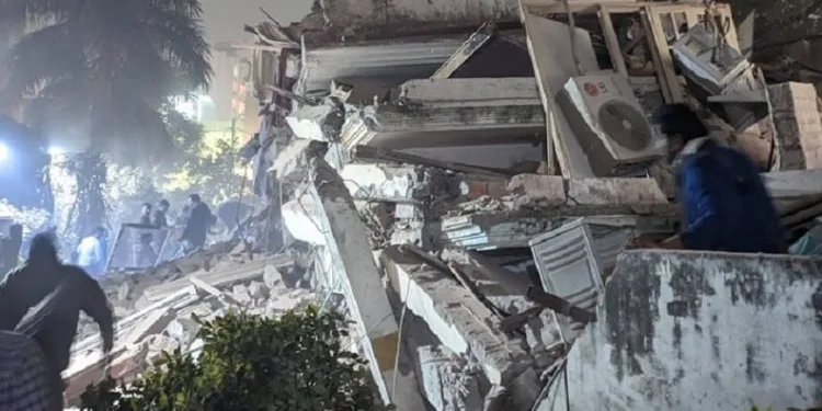 Hindistan’da bina çöktü: 3 ölü