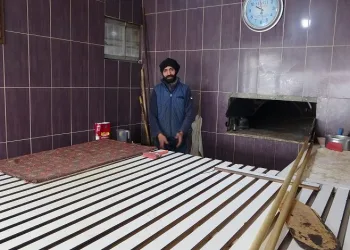 Malatya’da soğuk hava ekmek fırınını dondurdu
