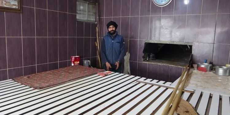 Malatya’da soğuk hava ekmek fırınını dondurdu
