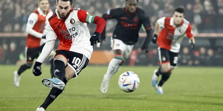 Orkun Kökçü, Feyenoord’u sırtlıyor