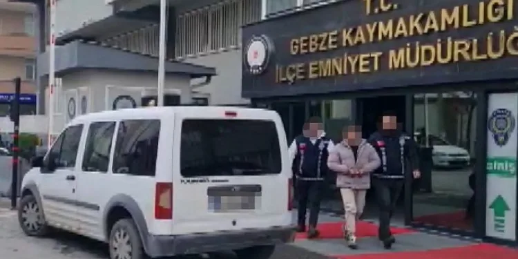 İş yeri hırsızı yakayı ele verdi