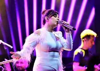 Merve Özbey’den Bursa’da arabesk gecesi