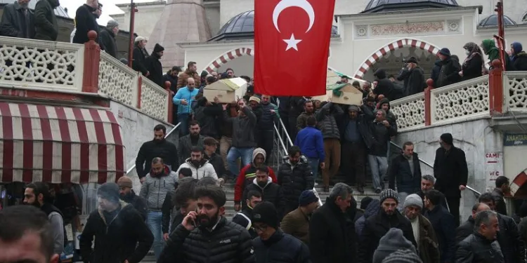Bursa’da cinayete kurban giden 4 kişi son yolculuklarına uğurlandı