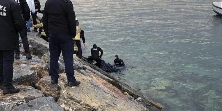 85 yaşındaki kadın denizde ölü bulundu